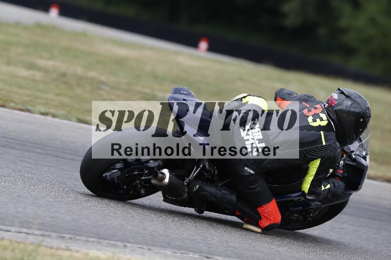 Archiv-2025/32 07.07.2025 Plüss Moto Sport ADR/Freies Fahren/backside